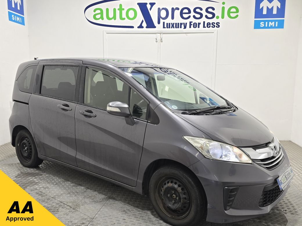 Image for 2016 Honda Freed 7 SEATER 1.5 G Auto, Reversing camera