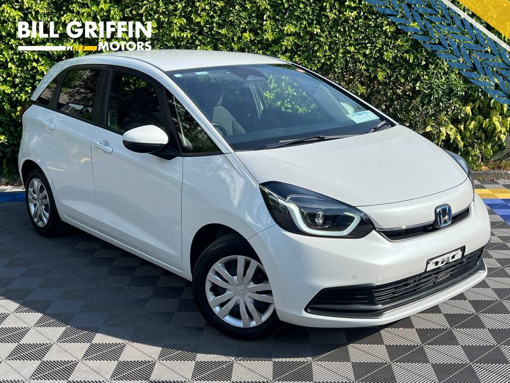 Image for 2024 Honda Fit 1.5 HYBRID AUTO // VERY LOW MILEAGE // REVERSE CAMERA // DIGITAL CLUSTER