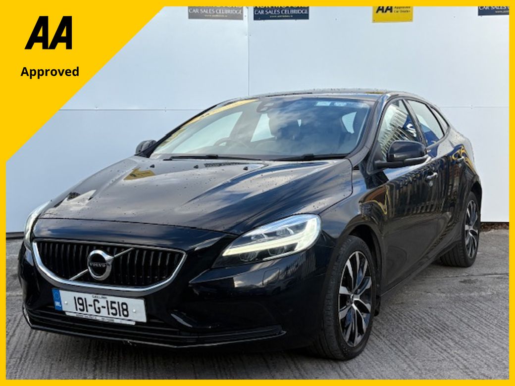 Image for 2019 Volvo V40 D3 MOM Edition 5DR