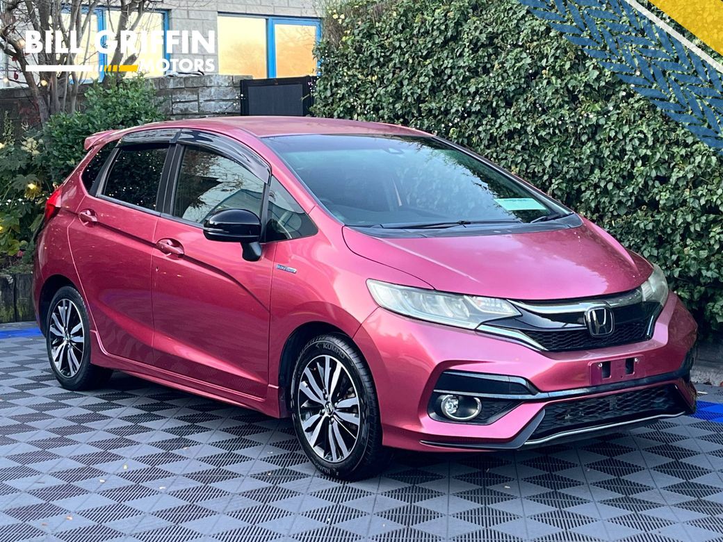 Image for 2018 Honda Fit F-PACKAGE 1.5 HYBRID // REVERSE CAMERA // ADAPTIVE CRUISE CONTROL // DIAMOND CUT ALLOYS