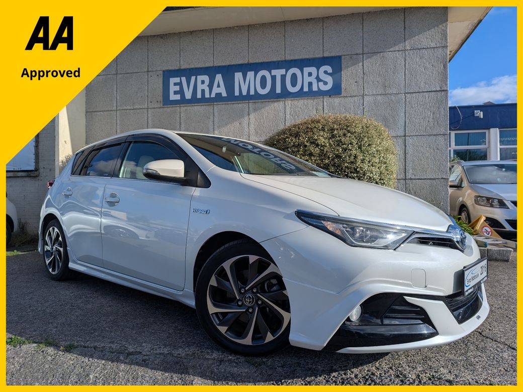 Image for 2016 Toyota Auris G MODELLISTA HYBRID AUTOMATIC 1.8 PETROL //LOW MILES//HIGH SPEC//FULL LEATHER//HEATED SEATS//REVERSE CAMERA//KEYLESS ENTRY//