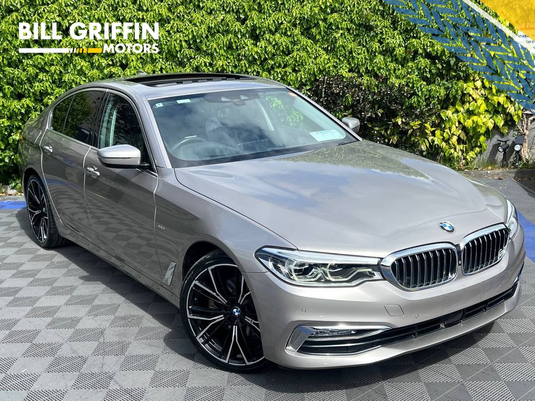 Image for 2018 BMW 5 Series 523d LUXURY LINE 2.0 D AUTO // OPENING SUNROOF // NEW 20" M COMP ALLOYS // LEATHER INTERIOR