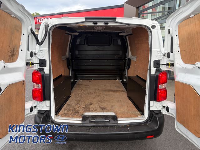 Image for 2022 Opel Vivaro Edition 