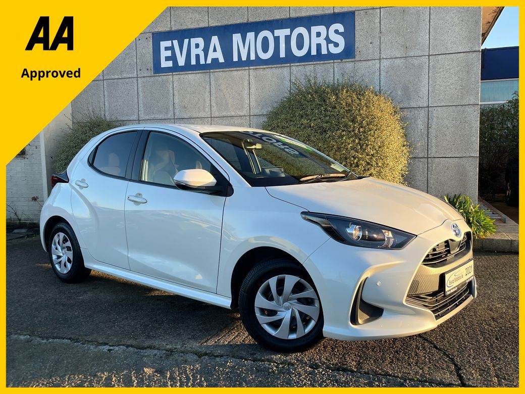 Image for 2021 Toyota Yaris X HYBRID 1.5 AUTOMATIC PETROL //KEYLESS ENTRY//REVERSE CAMERA//ADAPTIVE CRUISE CONTROL//