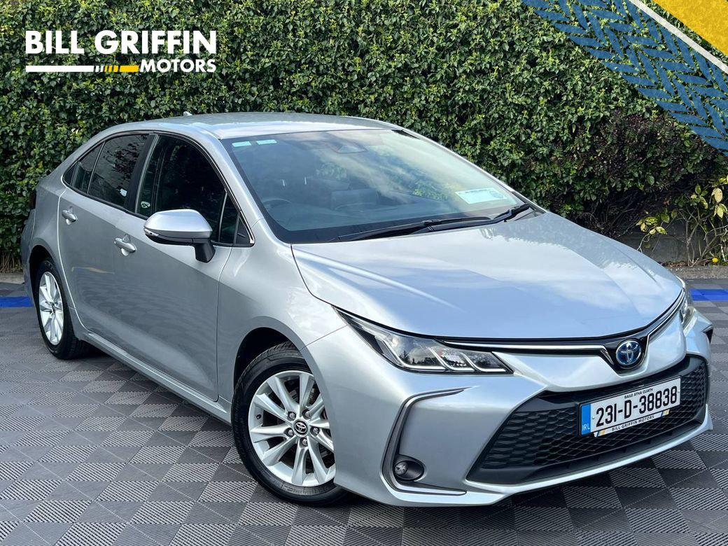 Image for 2023 Toyota Corolla LUNA 1.8 HYBRID // DIGITAL CLUSTER // 16" ALLOYS // ADAPTIVE CRUISE CONTROL