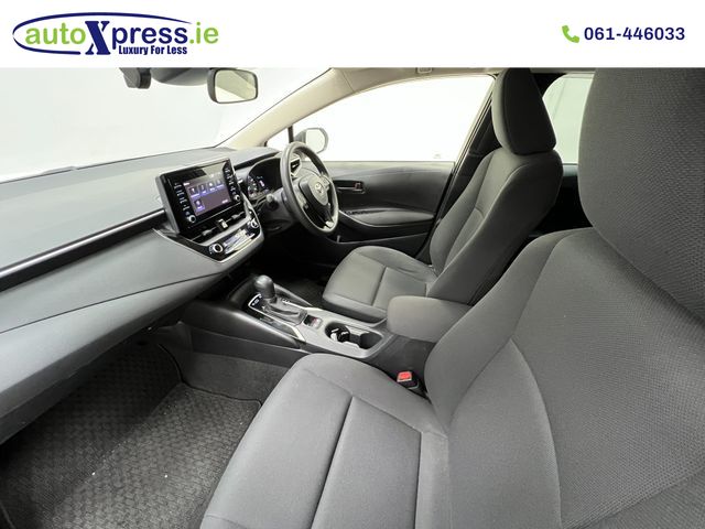 Image for 2020 Toyota Corolla TOURING HYBRID 1.8 Automatic, Reversing camera