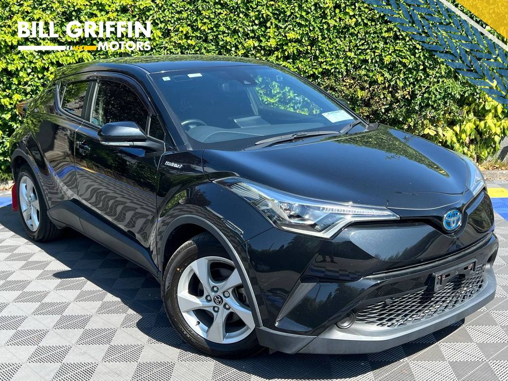 Image for 2019 Toyota C-HR 1.8 HYBRID AUTO // REVERSE CAMERA // DUAL ZONE CLIMATE CONTROL // ADAPTIVE CRUISE CONTROL