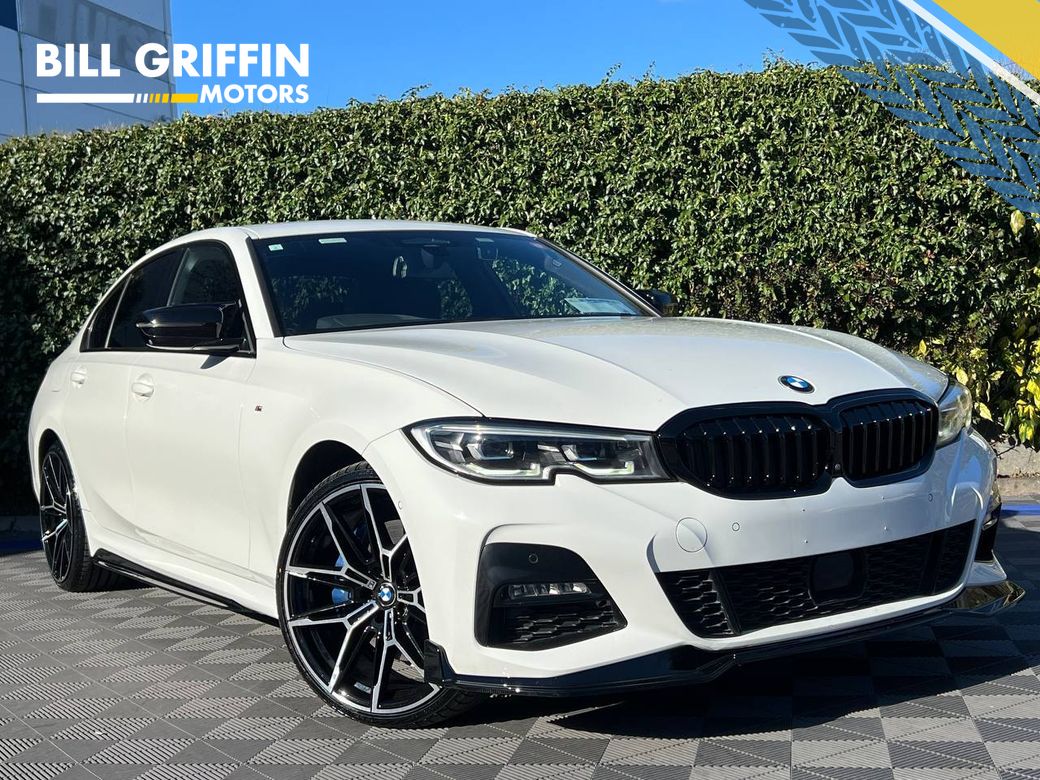 Image for 2021 BMW 3 Series 330e M-SPORT COMPETITION 2.0 HYBRID ** HUGE SPEC ** // HEADS-UP DISPLAY // WIRELESS CHARGING // APPLE CARPLAY