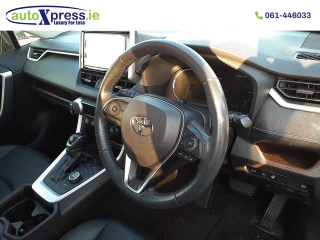 Image for 2020 Toyota Rav4 4WD HYBRID G, Reversing camera