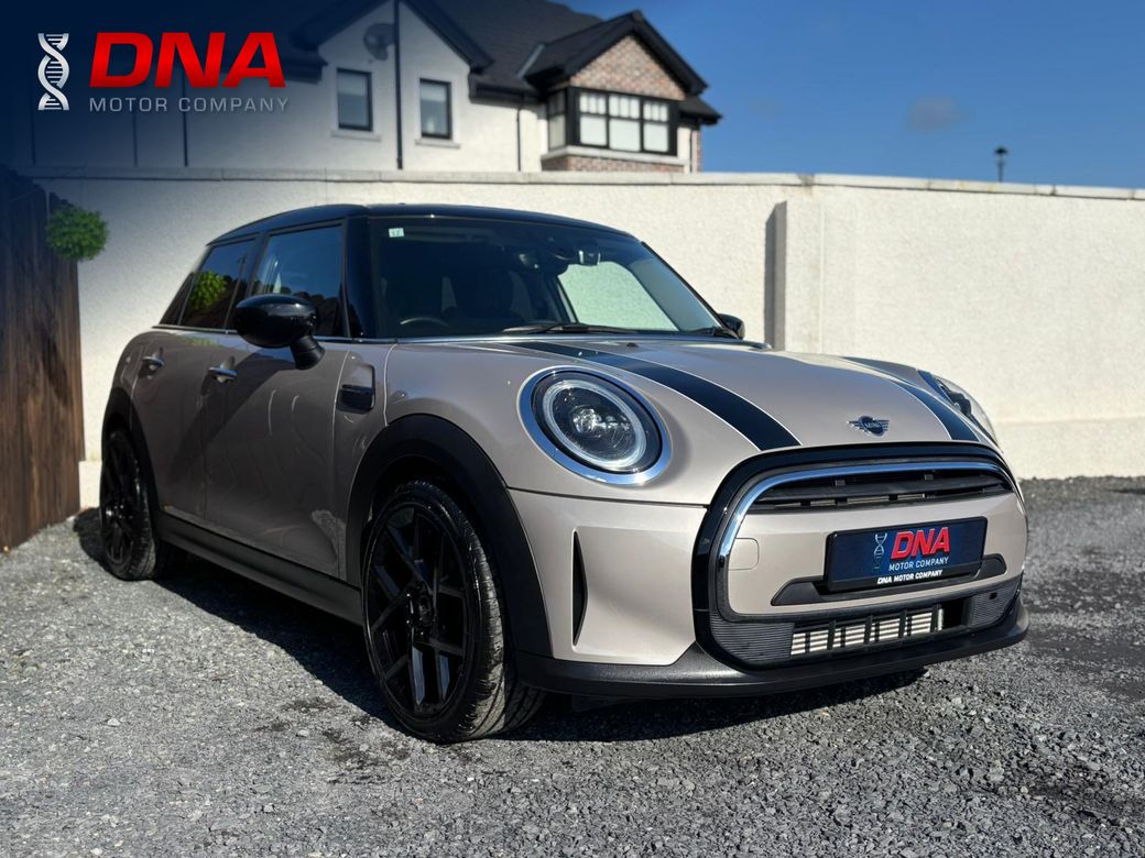 Image for 2021 Mini Cooper AUTOMATIC - LOW KMS - UPGRADED ALLOYS