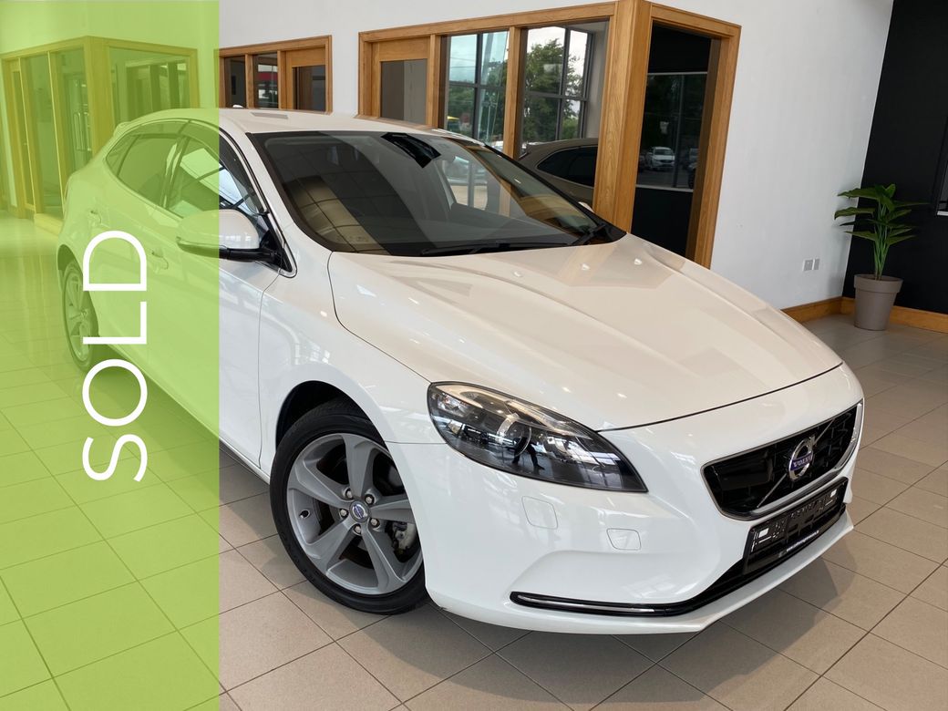 Image for 2013 Volvo V40 T4 180HP SE LUX Auto
