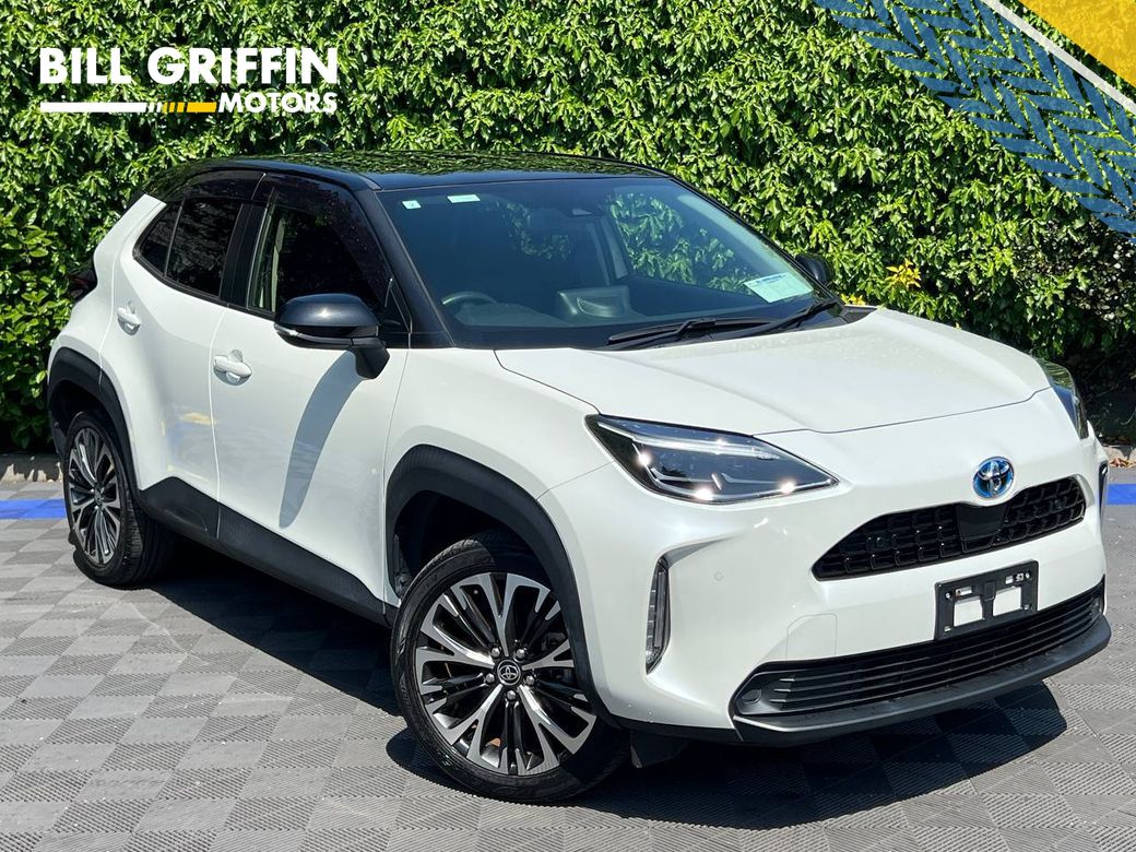 Image for 2021 Toyota Yaris Cross Z-PACKAGE 1.5 HYBRID AUTO ** HUGE SPEC ** // SERVICE HISTORY // DIAMOND CUT ALLOYS // REVERSE CAMERA