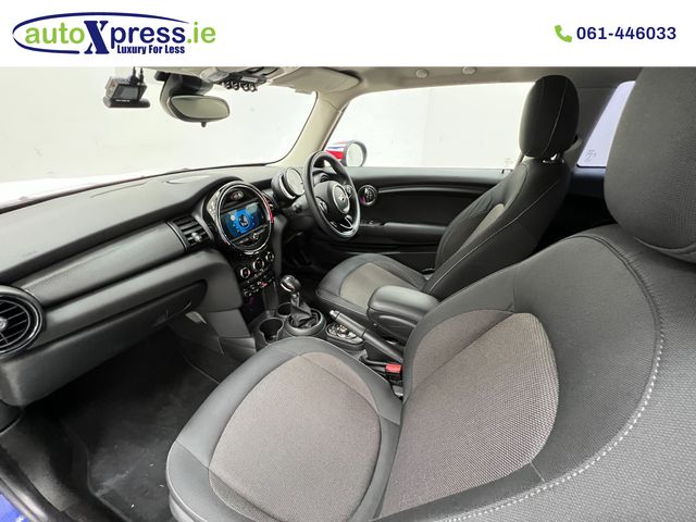 Image for 2020 Mini Cooper D 1.5 Automatic, Reversing camera