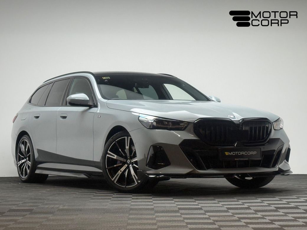 Image for 2026 BMW 5 Series 530E M SPORT *PAN ROOF*