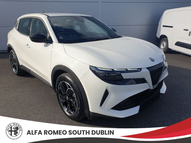 Image for 2025 Alfa Romeo Junior "Elettrica" Model, Fully Electric 54kw