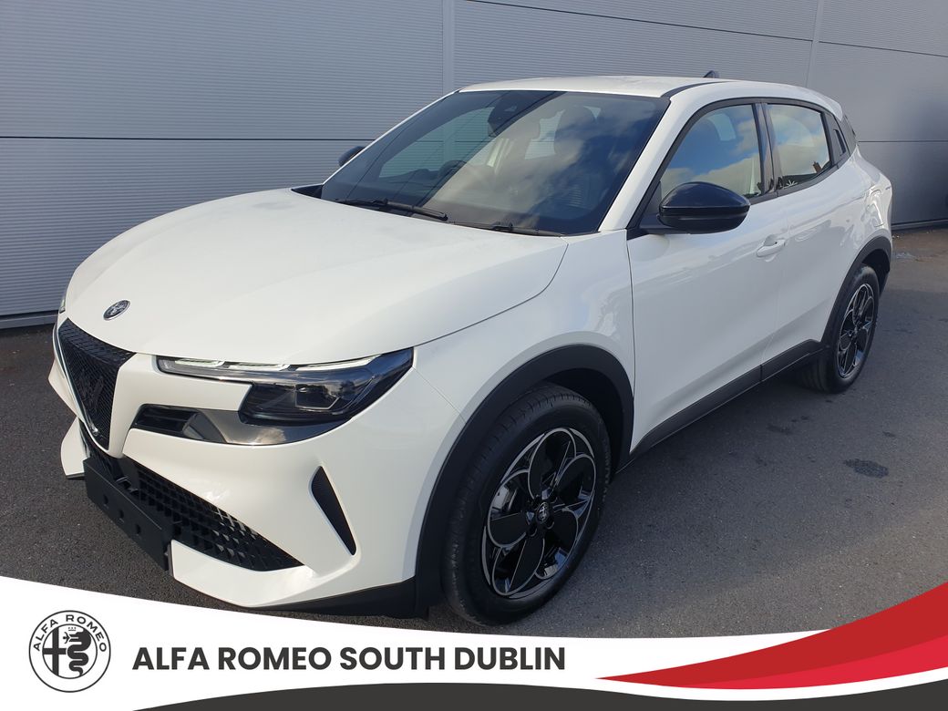 Image for 2025 Alfa Romeo Junior "Elettrica" Model, Fully Electric 54kw