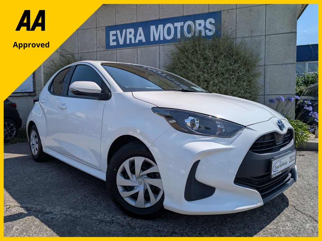 Image for 2023 Toyota Yaris X HYBRID AUTOMATIC 1.5 PETROL //REVERSE CAMERA//KEYLESS ENTRY//ADAPTIVE CRUISE CONTROL//