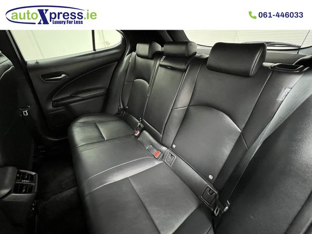 Image for 2020 Lexus UX 250H 2.0 Hybrid, Reversing camera