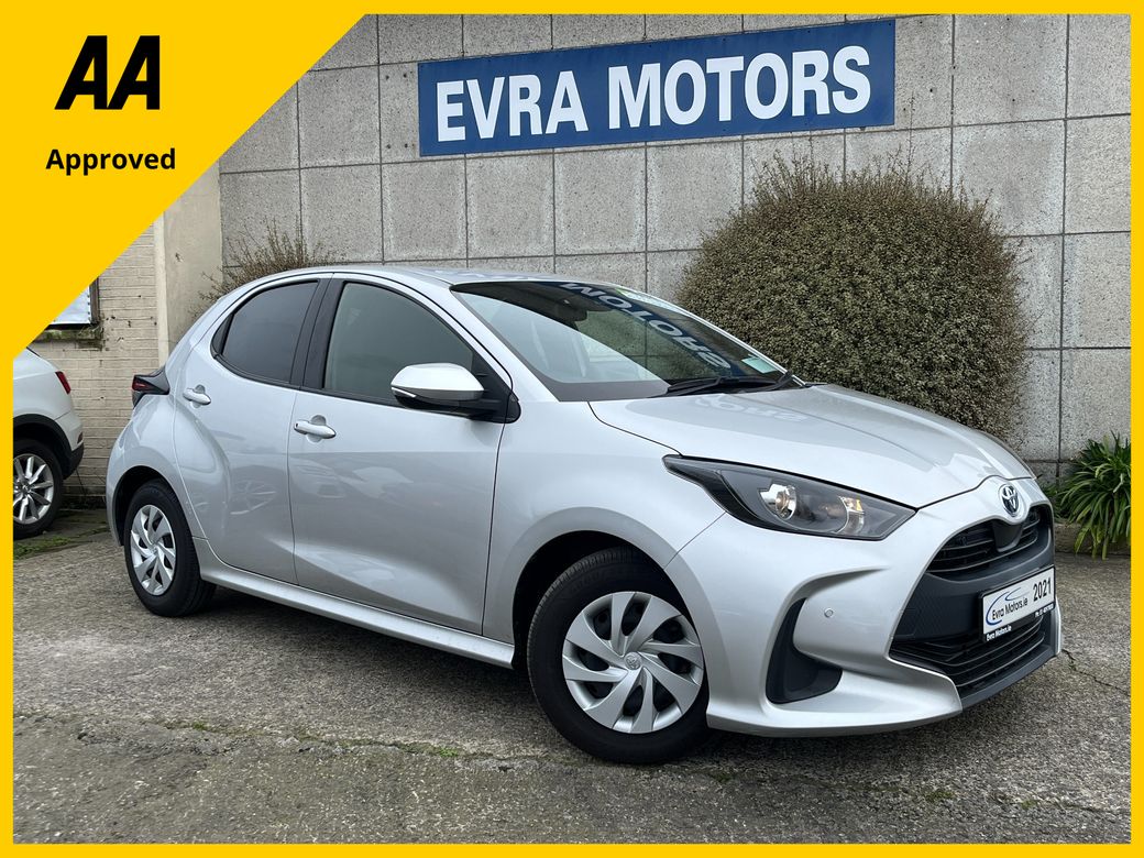 Image for 2021 Toyota Yaris X HYBRID AUTOMATIC 1.5 PETROL //REVERSE CAMERA//KEYLESS ENTRY//ADAPTIVE CRUISE CONTROL//