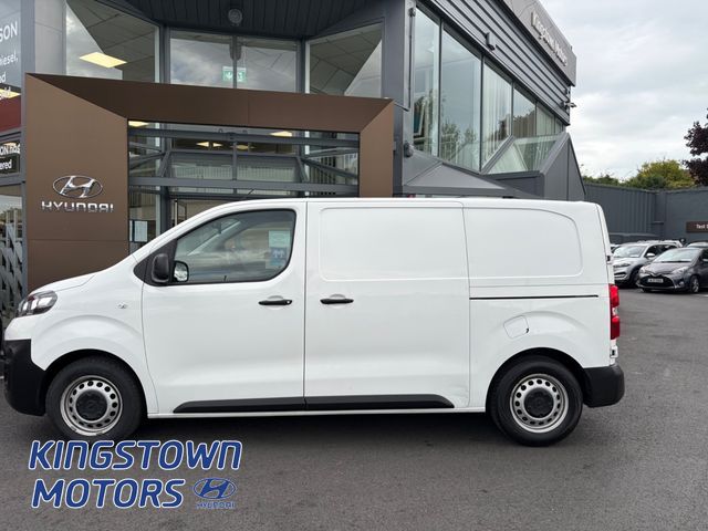 Image for 2022 Opel Vivaro Edition 