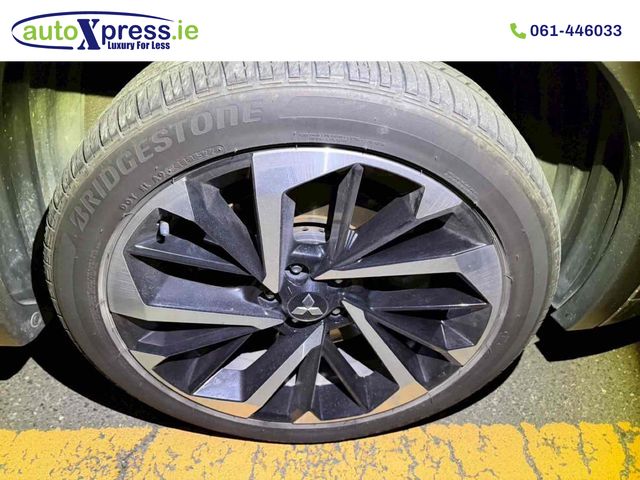 Image for 2022 Mitsubishi Outlander PHEV 4WD G , Reversing camera, Low mileage 