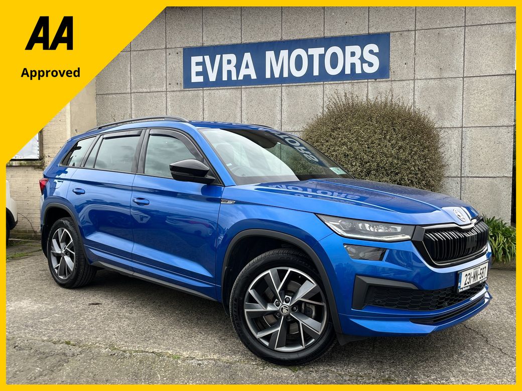 Image for 2023 Skoda Kodiaq 7 SEATER SPORTLINE AUTOMATIC 2.0 DIESEL //HIGH SPEC//PANORAMIC GLASS ROOF//HEATED STEERING WHEEL//ADAPTIVE CRUISE CONTROL//KEYLESS ENTRY//