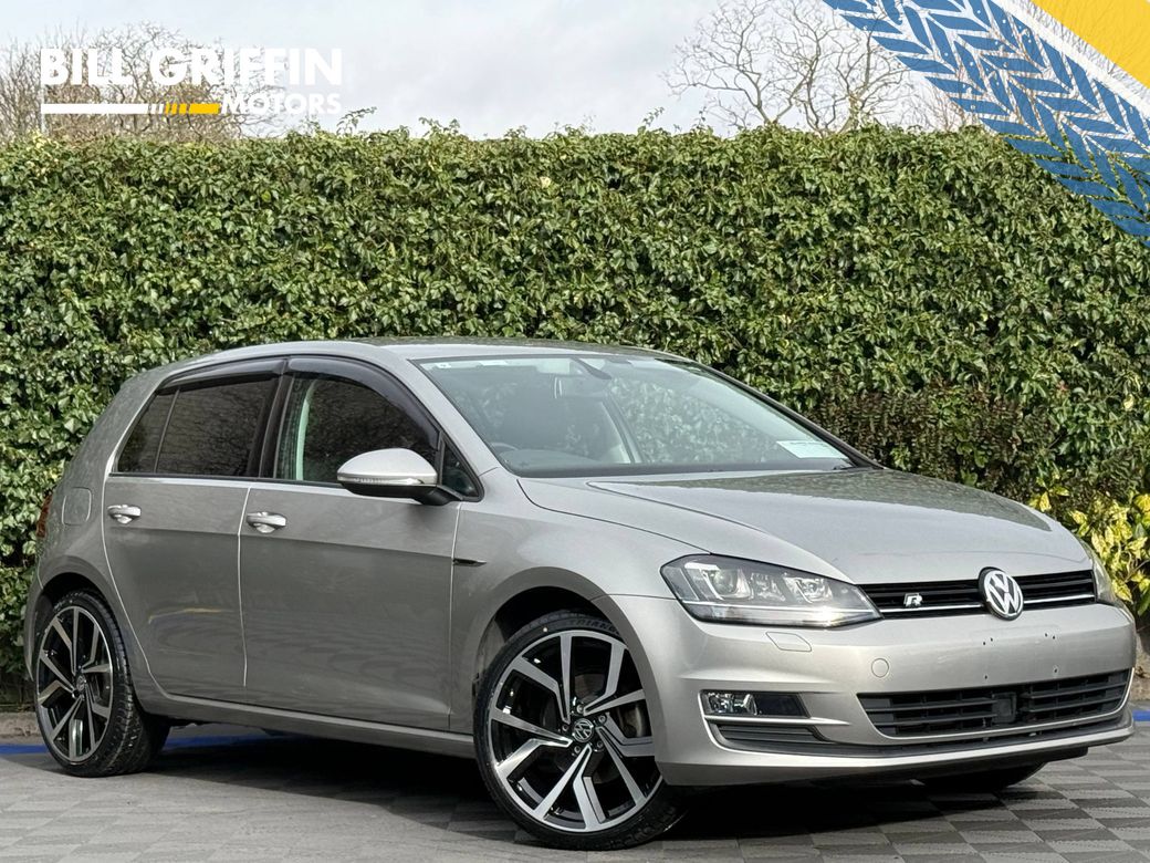 Image for 2015 Volkswagen Golf R-LINE PACK 1.2 TSI // NEW 19" ALLOYS // REVERSE CAMERA // ADAPTIVE CRUISE CONTROL