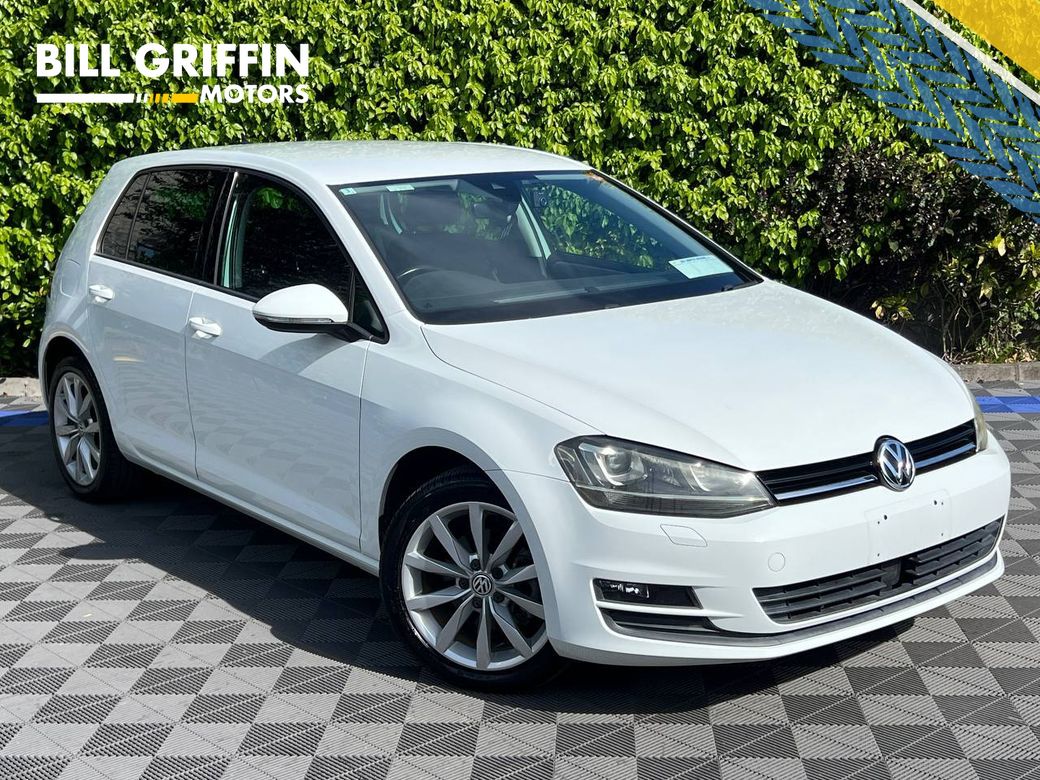 Image for 2017 Volkswagen Golf COMFORTLINE 1.2 TSI AUTO // ADAPTIVE CRUISE CONTROL // 17" ALLOYS // REVERSE CAMERA
