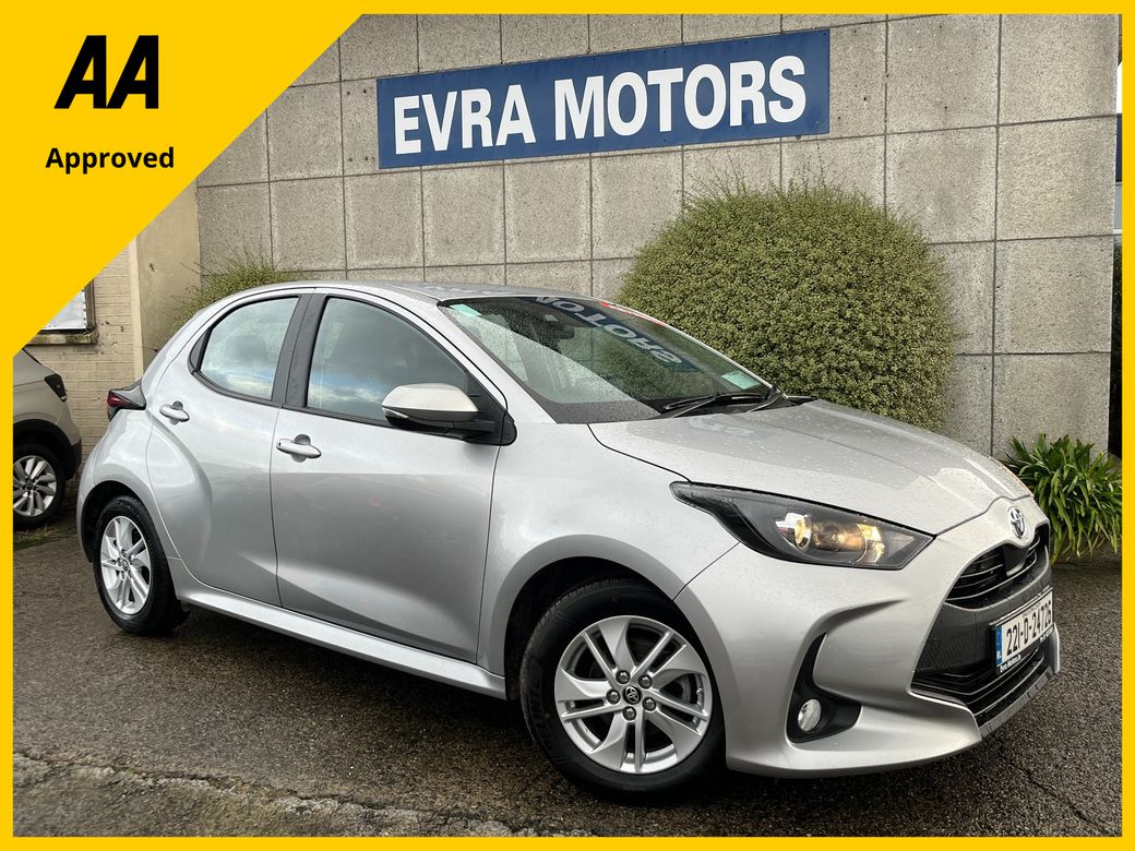 Image for 2022 Toyota Yaris LUNA 1.0 PETROL MANUAL //REVERSE CAMERA//ADAPTIVE CRUISE CONTROL// 