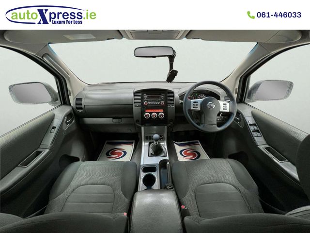 Image for 2013 Nissan Navara 2.5 Diesel, 4WD Manual