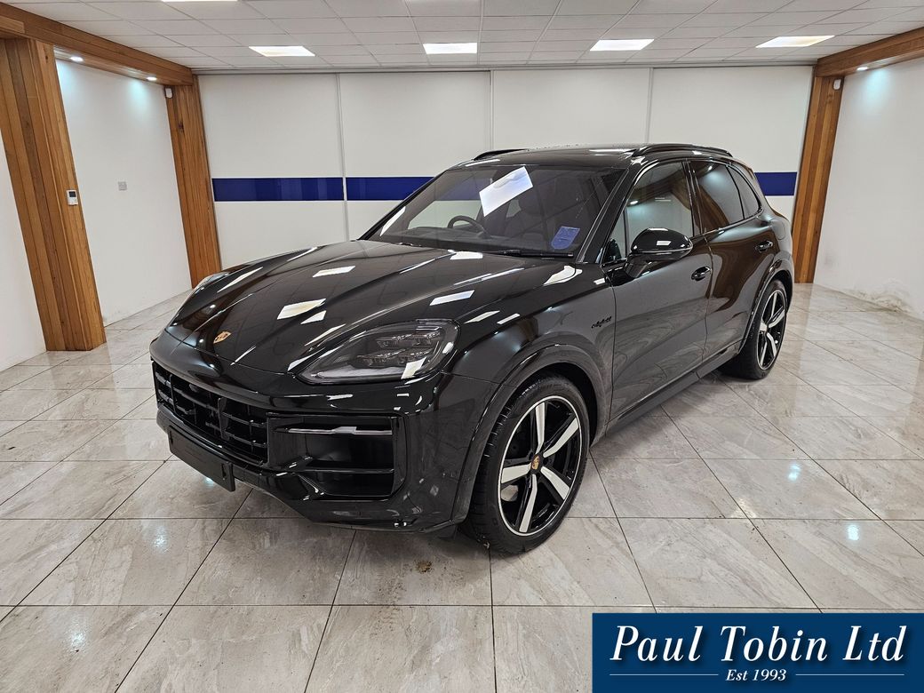 Image for 2025 Porsche Cayenne ENORMOUS SPECIFICATION 