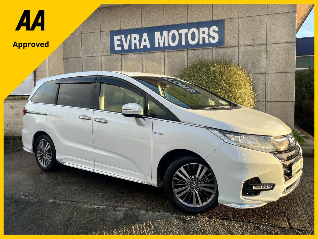 Image for 2019 Honda Odyssey 8 SEATER ABSOLUTE AUTOMATIC HYBRID 2.0 PETROL //KEYLESS ENTRY//REVERSE CAMERA//ADAPTIVE CRUISE CONTROL//ELECTRIC DRIVERS SEAT// 