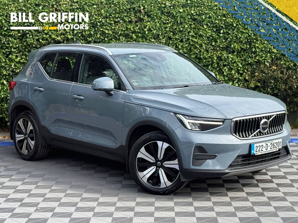 Image for 2022 Volvo XC40 T4 CORE 1.5 HYBRID // DIAMOND CUT ALLOYS // PARKING SENSORS // APPLE CARPLAY/ANDROID AUTO
