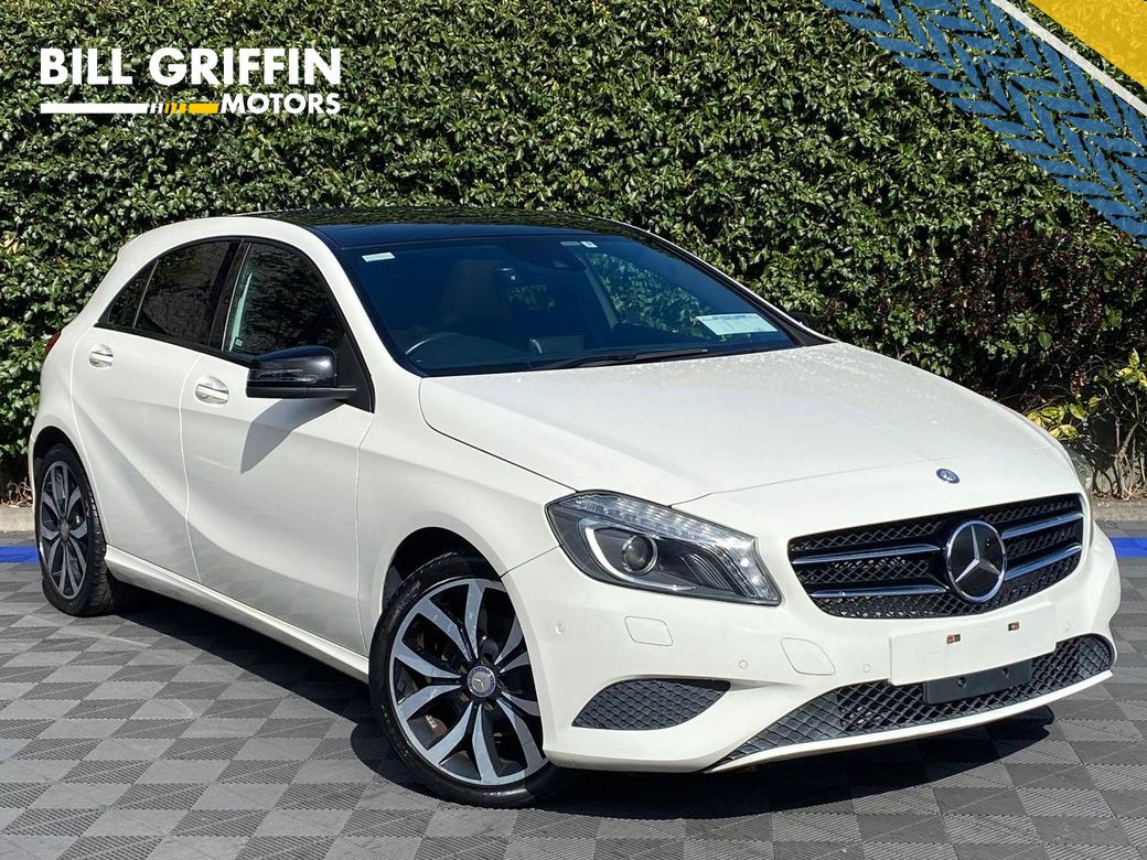 Image for 2015 Mercedes-Benz A Class A180 EXCLUSIVE 1.6 AUTO ** HUGE SPEC ** // PANORAMIC SUNROOF // LEATHER INTERIOR // REVERSE CAMERA