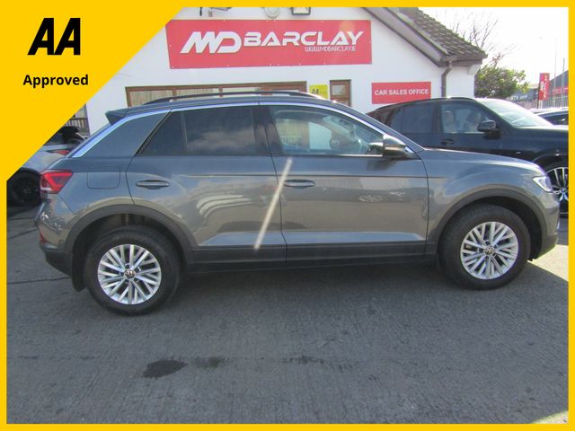 Image for 2022 Volkswagen T-Roc Life 2.0 TDI M6F 116HP 5DR