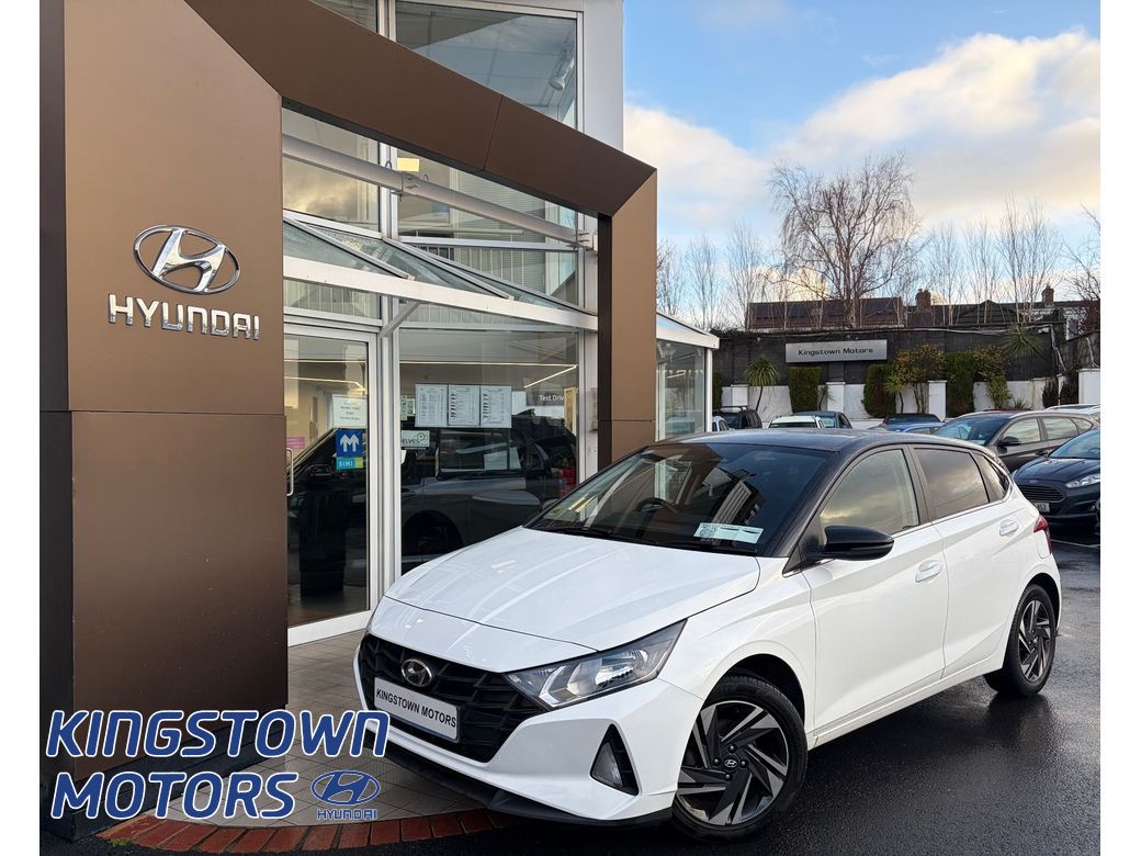 Image for 2022 Hyundai i20 Deluxe 2 Tone