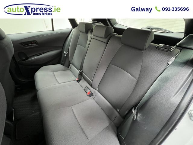 Image for 2023 Toyota Corolla 1.8 HYBRID X, Reversing camera, Automatic