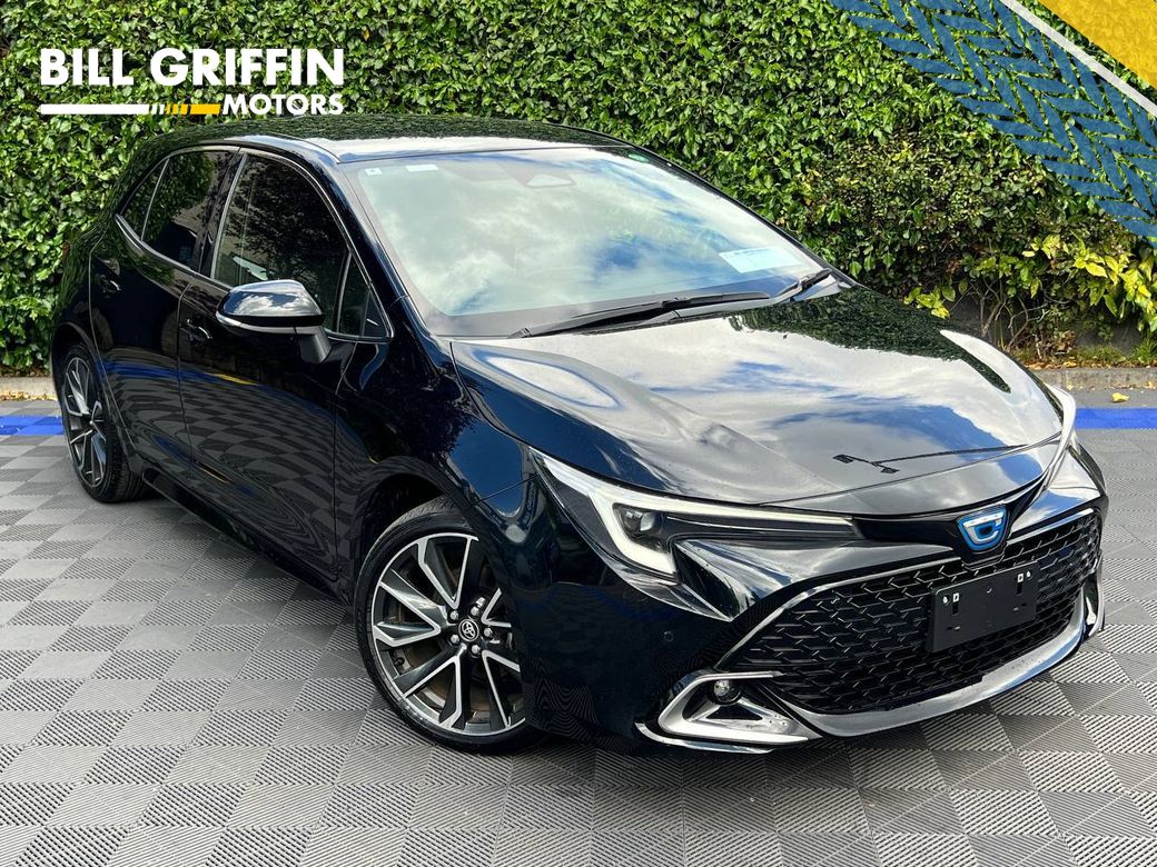 Image for 2025 Toyota Corolla GZ SPORT 1.8 HYBRID AUTO // VERY LOW MILEAGE // DIAMOND CUT ALLOYS // HEATED SPORT SEATS