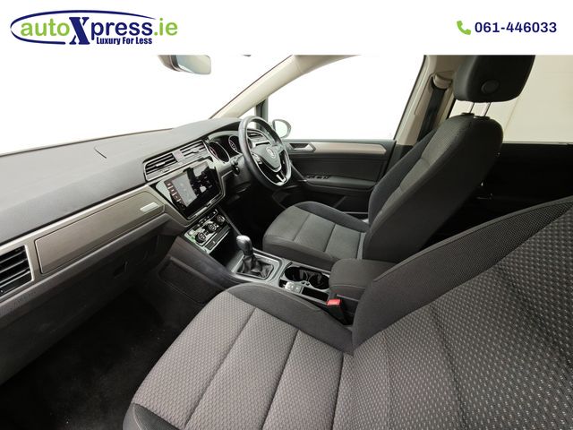Image for 2020 Volkswagen Touran 7 Seater 1.4 TSI Automatic, Reversing camera