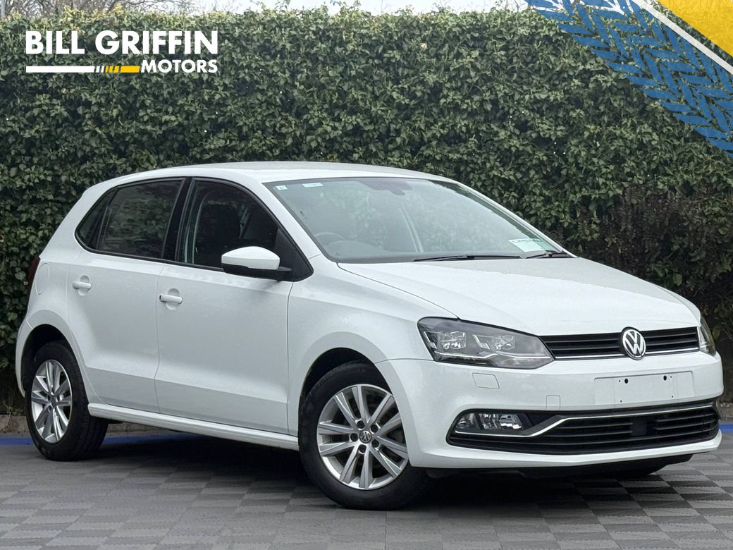 Image for 2017 Volkswagen Polo COMFORTLINE 1.2 TSI // LOW MILEAGE // 15" ALLOYS // DIGITAL CLIMATE CONTROL