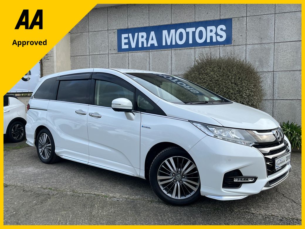 Image for 2018 Honda Odyssey ABSOLUTE 7 SEATER AUTOMATIC HYBRID 2.0 PETROL //HALF LEATHER SEATS//REVERSE CAMERA//POWER SLIDING REAR DOORS//ADAPTIVE CRUISE CONTROL//KEYLESS ENTRY// 