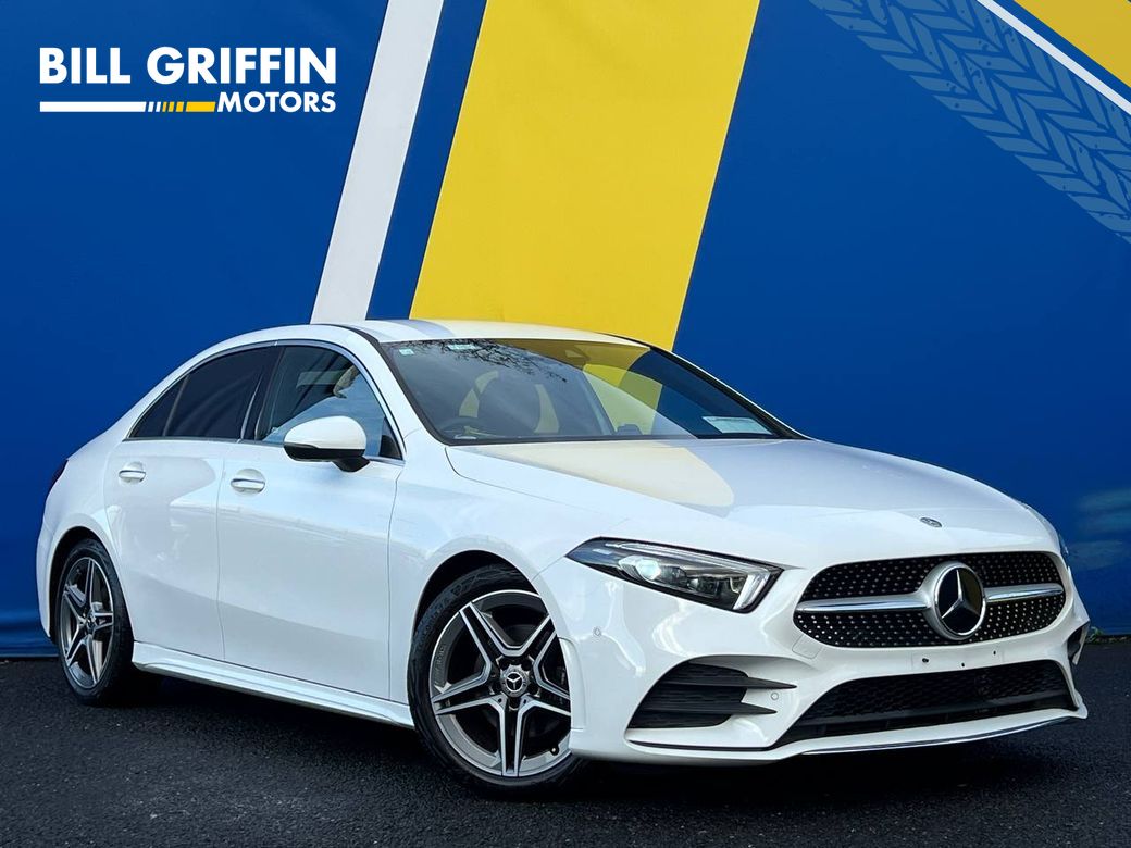 Image for 2020 Mercedes-Benz A Class A200d AMG-LINE PREMIUM PLUS ** HUGE SPEC ** // LEATHER/ALCANTARA HEATED POWER SEATS // VIRTUAL COCKPIT // WIRELESS CHARGING