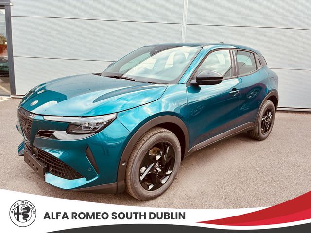 Image for 2025 Alfa Romeo Junior Ibrida + Tech pack