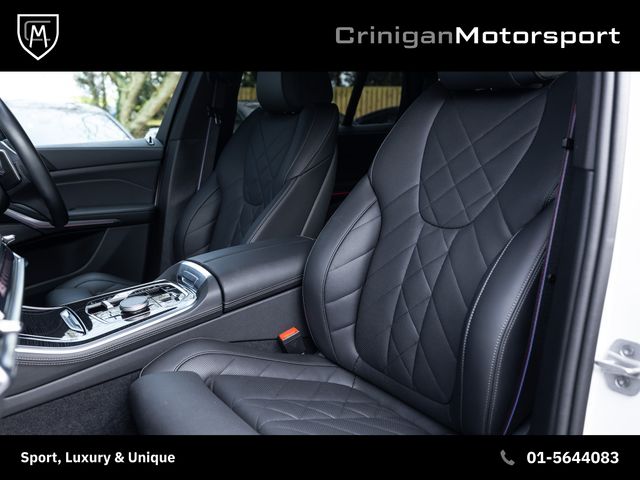 Image for 2025 BMW X5 50e M Sport Pro