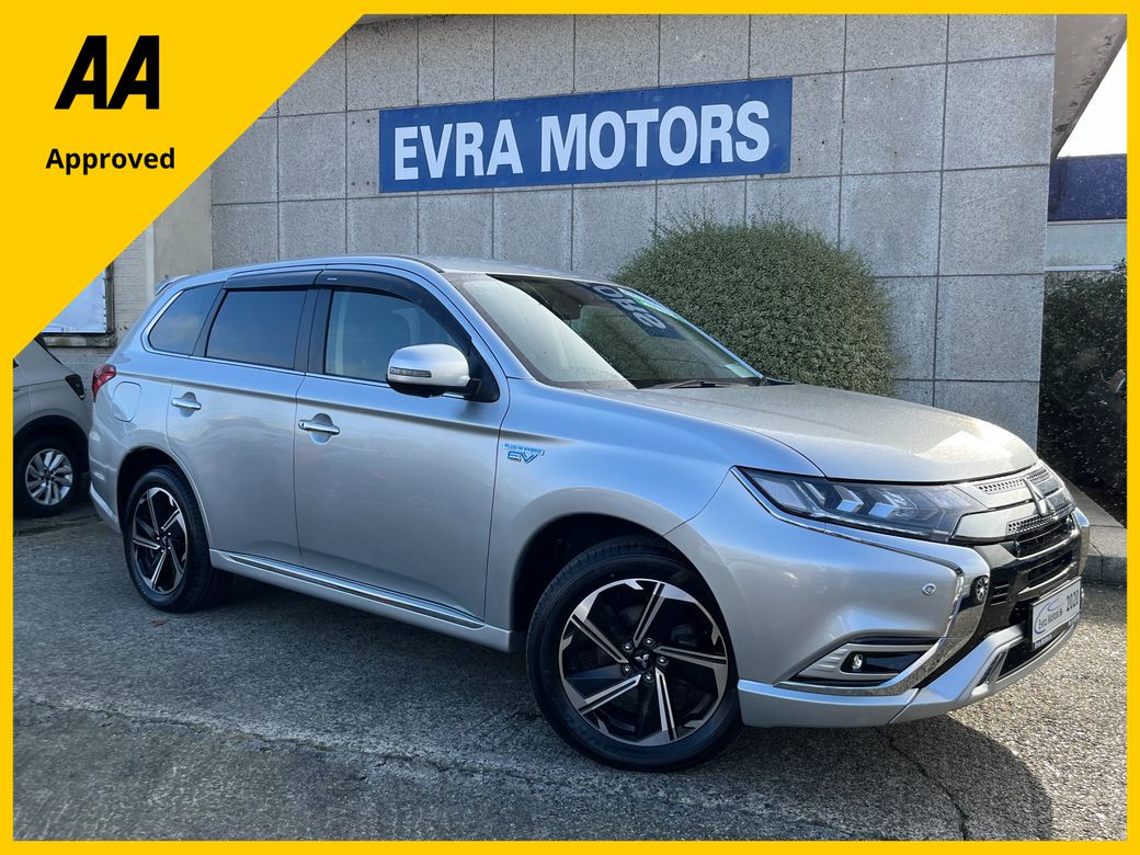 Image for 2020 Mitsubishi Outlander 4WD G PLUS PHEV 2.4 PETROL HYBRID PLUG-IN //WINTER SALE €1000 REDUCTION//HIGH SPEC//ELECTRIC FRONT SEATS//ADAPTIVE CRUISE CONTROL//HEATED STEERING WHEEL// 