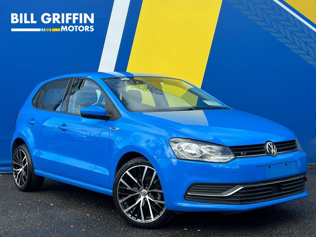 Image for 2015 Volkswagen Polo R-LINE PACK 1.2 TSI AUTO // COMFORTLINE // NEW 17" ALLOYS // REVERSE CAMERA // ADAPTIVE CRUISE CONTROL