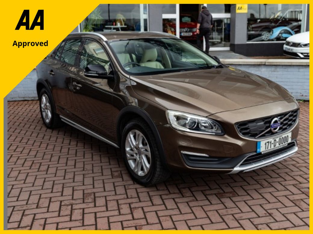 Image for 2017 Volvo V60 2.0D4 SE LUXURY DELUXE 5DR ESTATE AUTOMATIC // MINT CONDITION WITH ONLY 96, 000 KMS // BUY WITH CONFIDENCE AA AND SIMI APPROVED DEALER 2025 // FINANCE ARRANGED // ALL TRADE INS WELCOME // 
