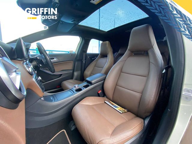 Image for 2015 Mercedes-Benz A Class A180 EXCLUSIVE 1.6 AUTO ** HUGE SPEC ** // PANORAMIC SUNROOF // LEATHER INTERIOR // REVERSE CAMERA