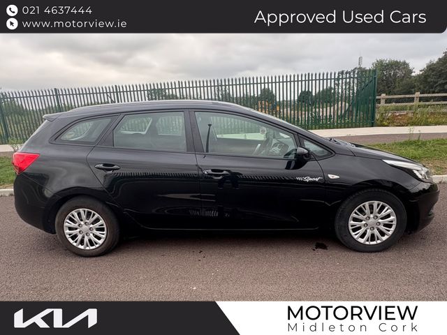 Image for 2013 Kia Ceed SW CRDI Excellent Condition! BLUETOOTH AIR CON, Six speed transmission, Rear Parking Sensors, Multi-Function Steering Wheel