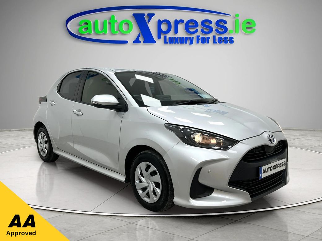 Image for 2021 Toyota Yaris 1.5 HYBRID X Automatic, Reversing camera